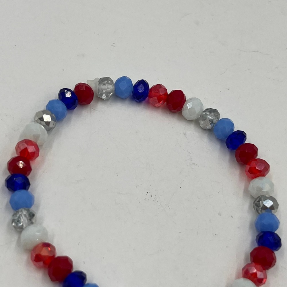 Vintage Patriotic Red White Blue Beaded Bracelet American Flag Star Charm USA - Picture 3 of 7